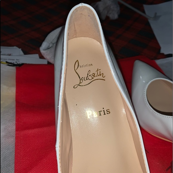 So Kate Pumps by Christian Louboutin. 41 - Picture 2 of 4